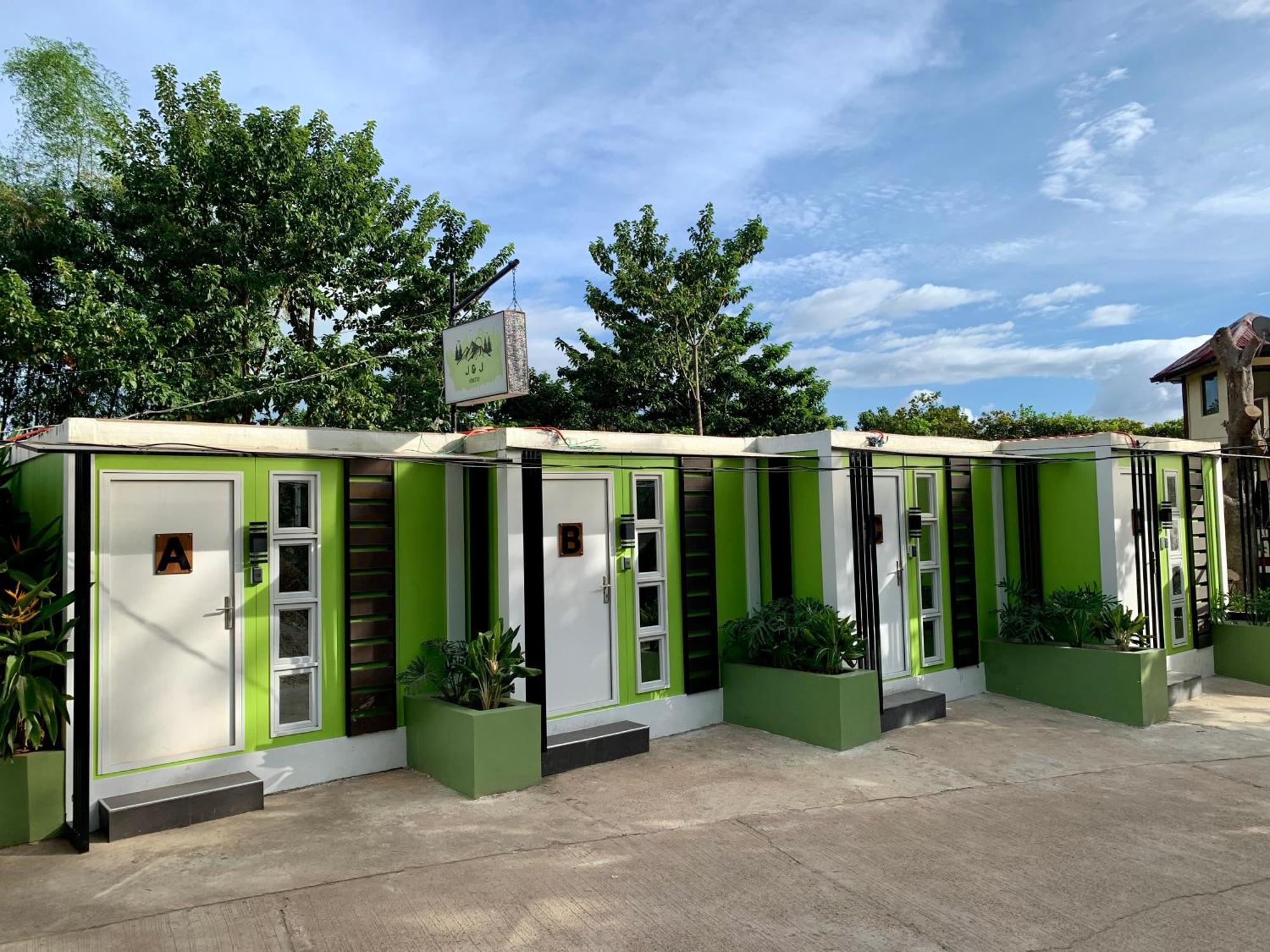 J & J Homestay Корон Экстерьер фото